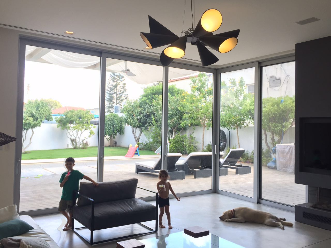 afa43383-6736-42a9-9b78-36933e02a32f